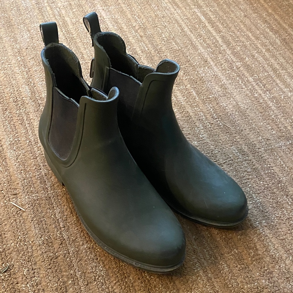 Old Navy Women's Green Winter Boots